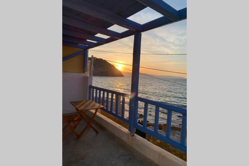 Romantic House 6 Steps From The Sea Mókhlos Exterior foto